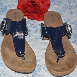 GIANI BERNINI NAVY BLUE SANDALS 9.5 MED.